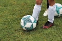 Rüyada futbol topu